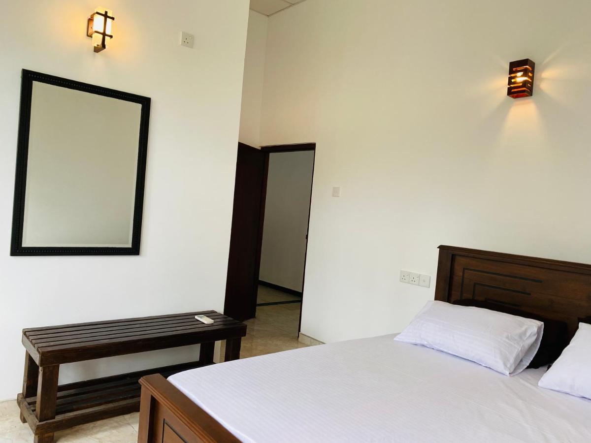 Aramba Resort Dondra Exterior photo